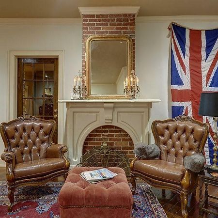 The English Merchant'S Inn Waxahachie Esterno foto