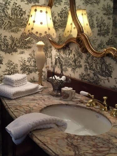 The English Merchant'S Inn Waxahachie Esterno foto